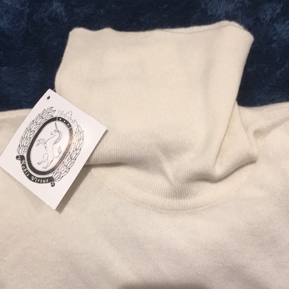 TAGS ON! Cashmere - Picture 3 of 6